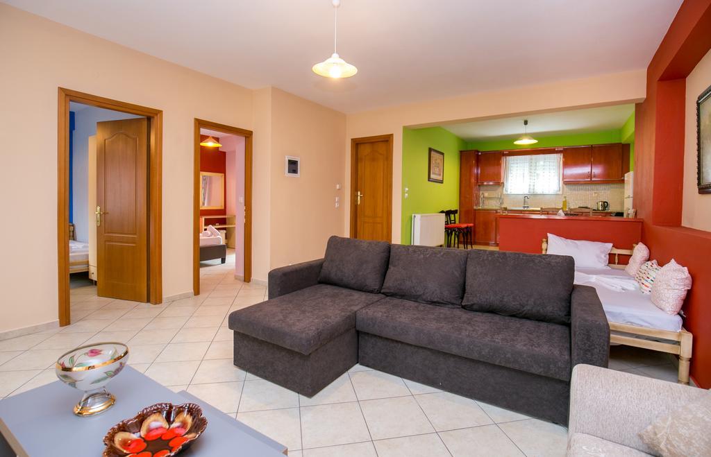 Grande Apartments يميناريا المظهر الخارجي الصورة