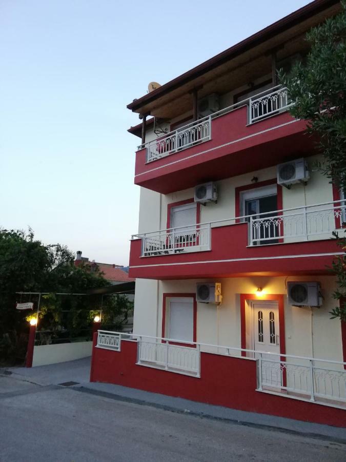 Grande Apartments يميناريا المظهر الخارجي الصورة