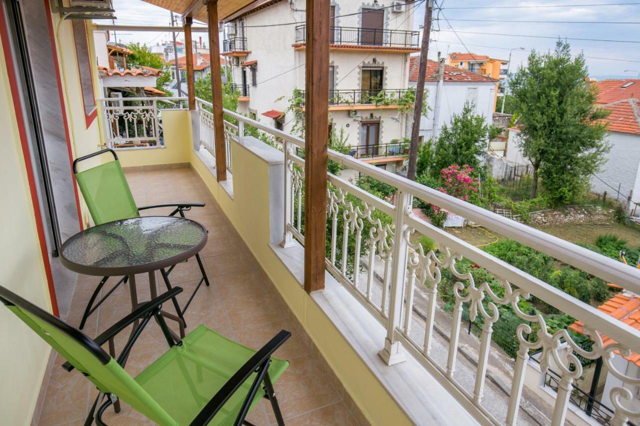 Grande Apartments يميناريا المظهر الخارجي الصورة