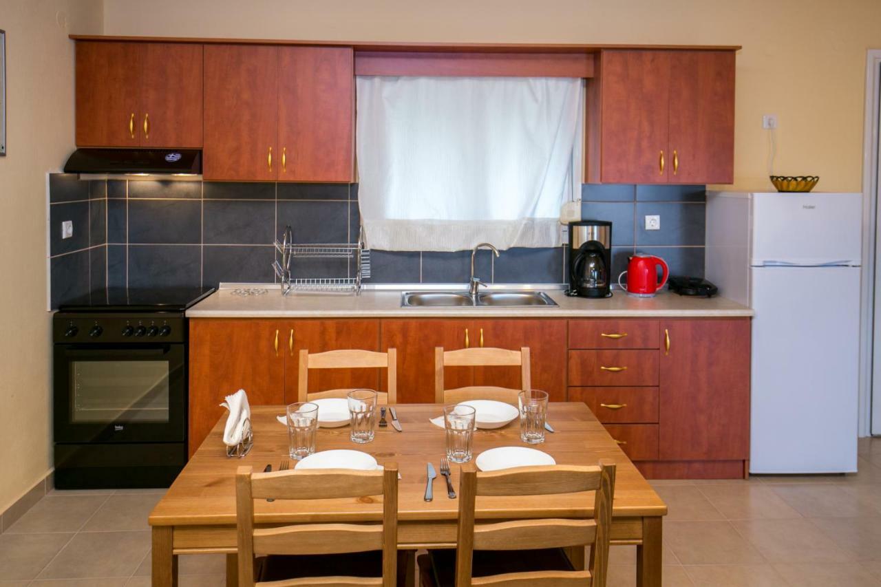 Grande Apartments يميناريا المظهر الخارجي الصورة