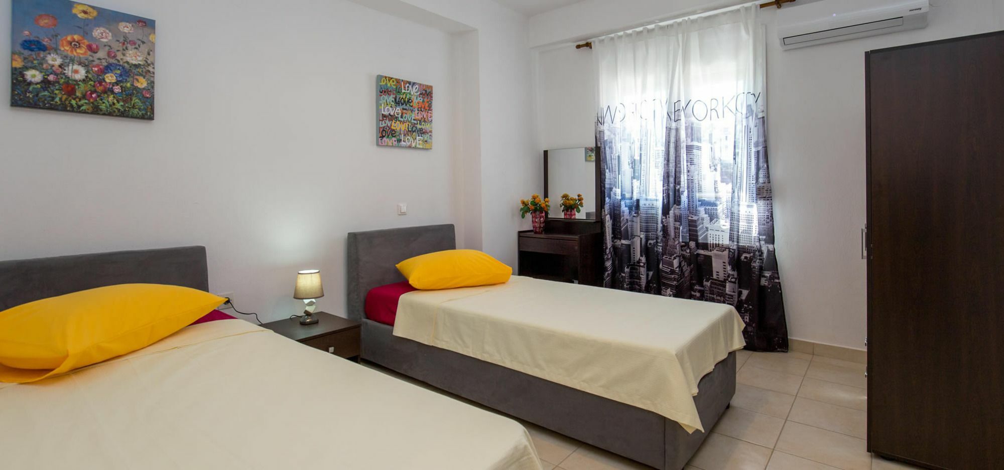 Grande Apartments يميناريا المظهر الخارجي الصورة